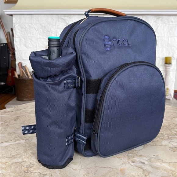 NWOT Picnic Backpack - Picture 8 of 12